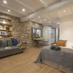 Zoe By Oldtown Ss Apartment